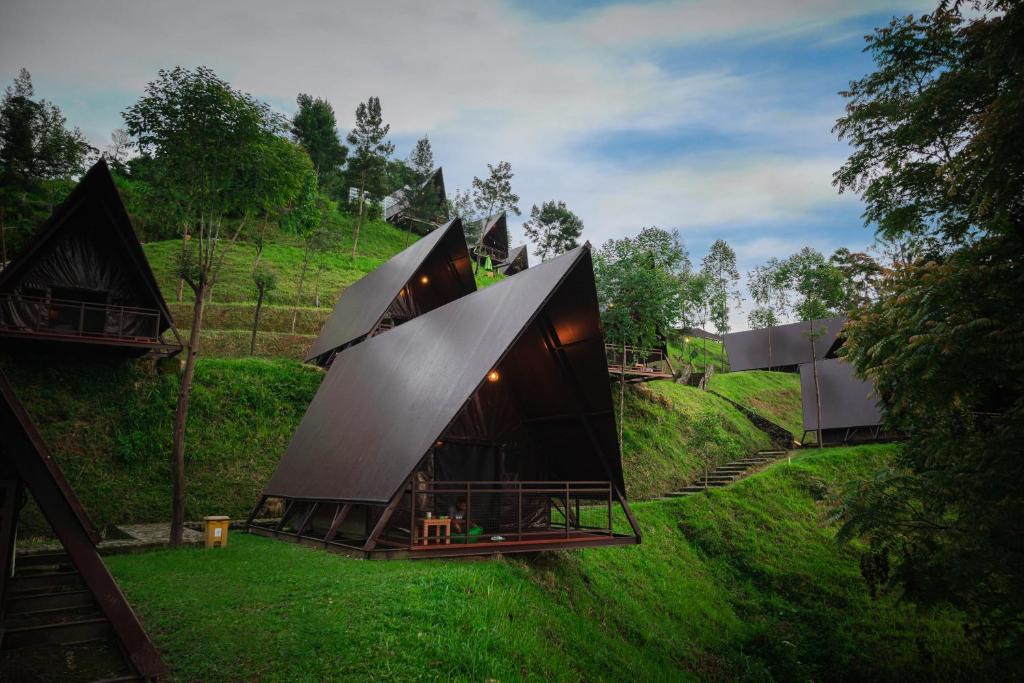 Banaran Hotel | Kema Merbabu
