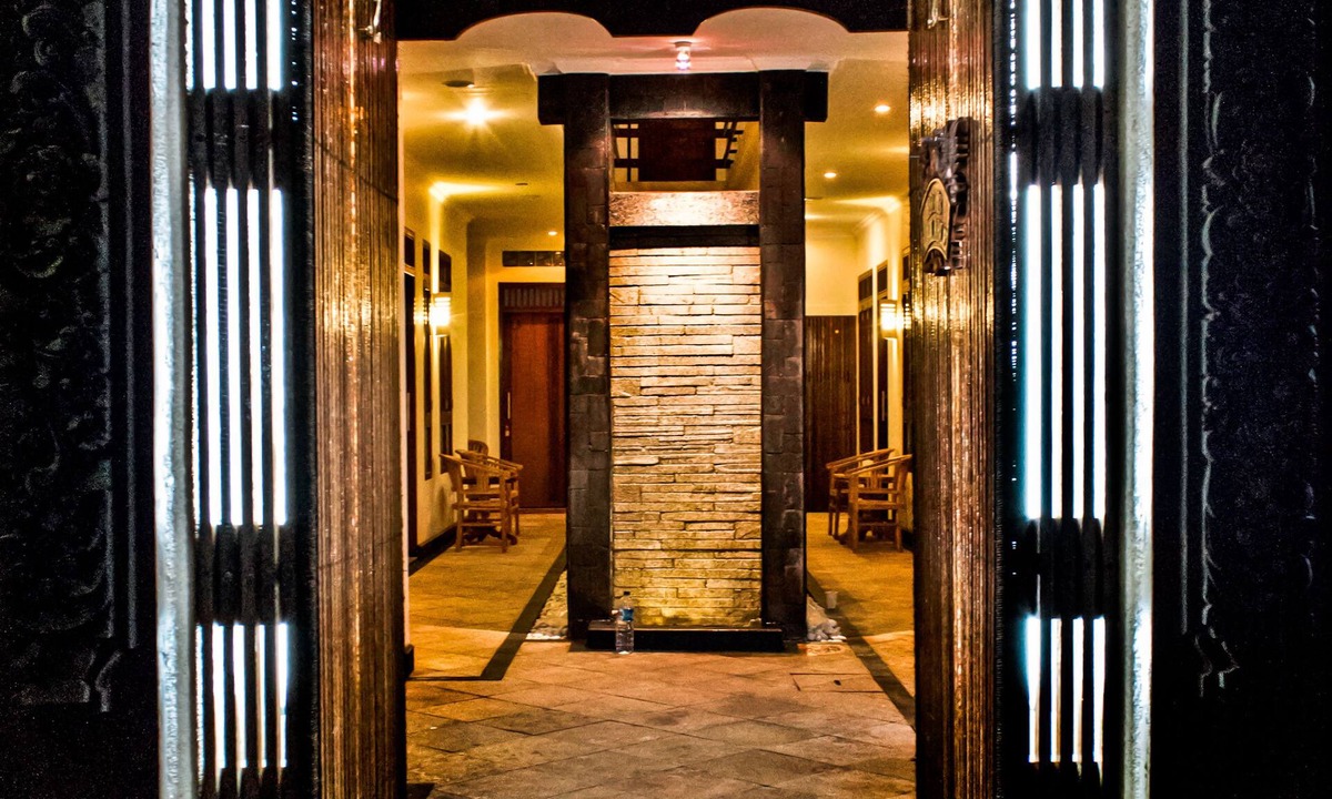 Downtown Kuta Hotel | Kuta EcoStay
