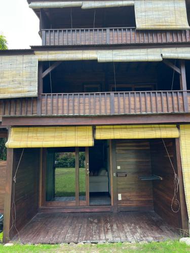 Hu'u Villa | Lakey Peak Gorilla Villa - Grass Level Garden View Suite