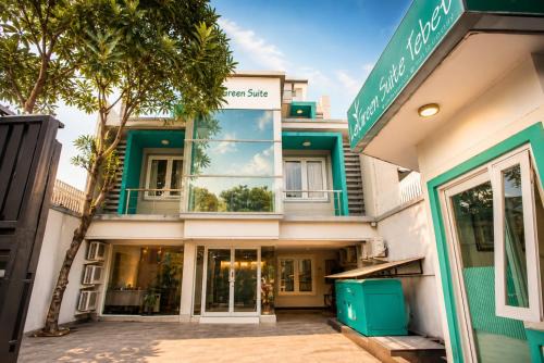 East Jakarta House | LeGreen Suite Tebet