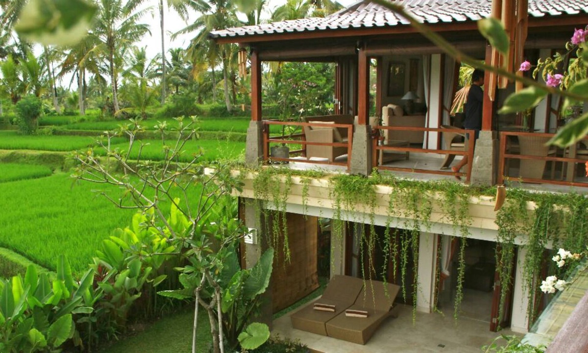 Ubud City-Centre Villa | Look No Further! 3BR luxury Villa Solera in ricefields, short walk to Ubud