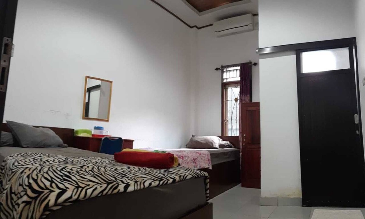 Palembang House | Losmen Ibu Hj. Tarjo