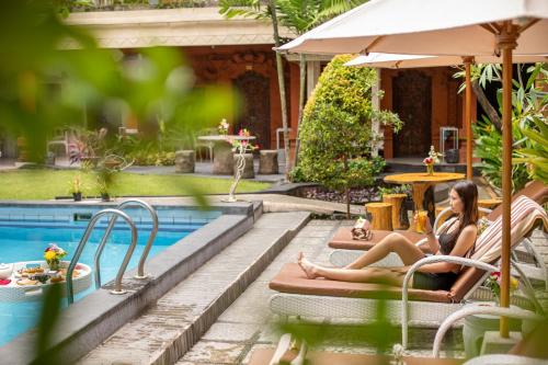 Legian Hotel | Lumbung Sari Hotel Legian