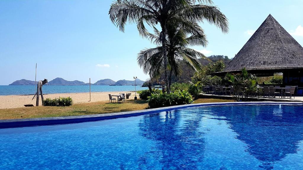 Labuan Bajo Hotel | Luwansa Beach Hotel