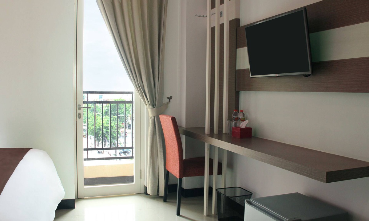 Gubeng Hotel | Luxpoint Hotel Surabaya
