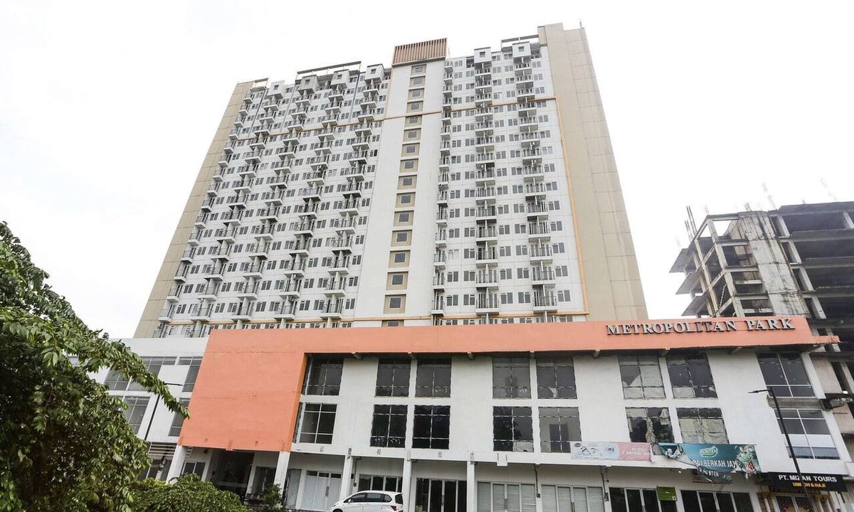 Bekasi House | Luxury Delux Retreat W/Free WiFi Parking and Pool