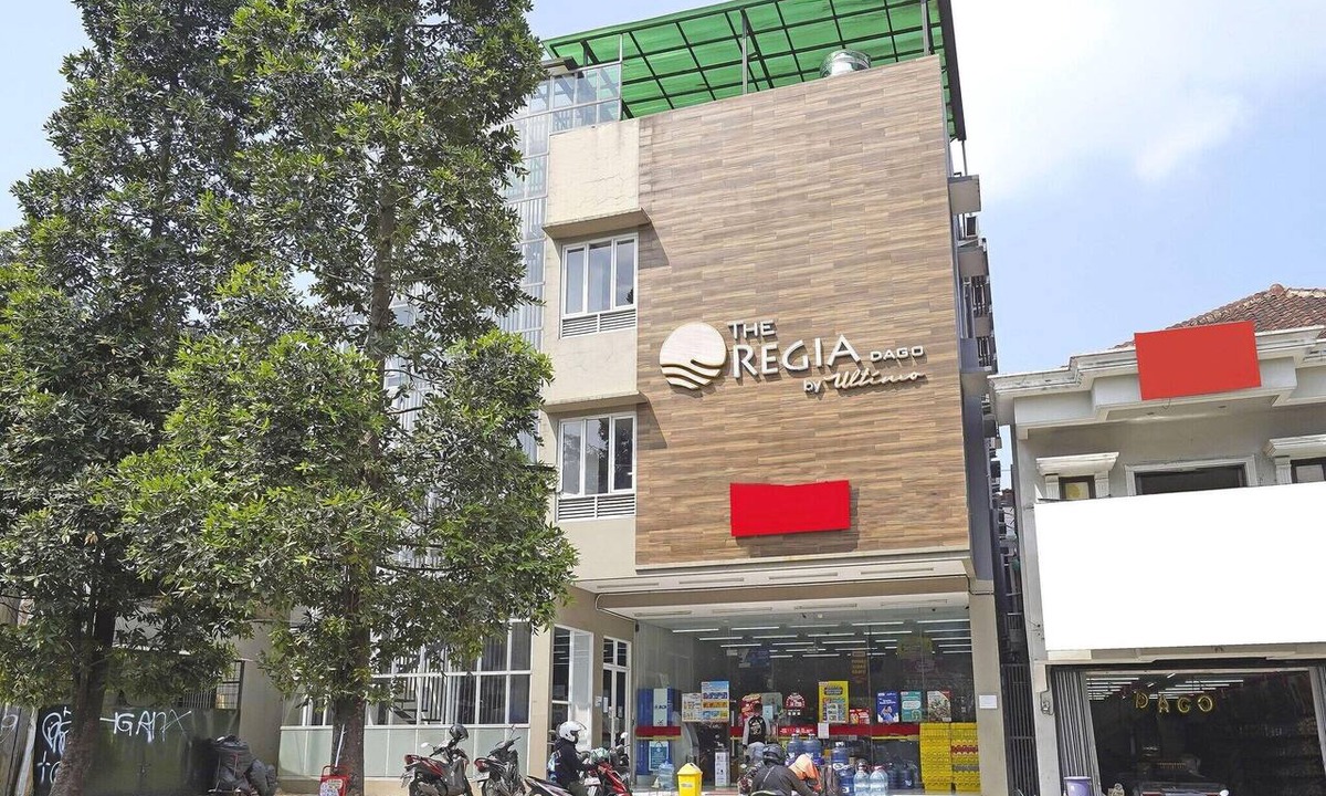 Dago House | Luxury Deluxe DBL Escape W/Free WiFi and Parking