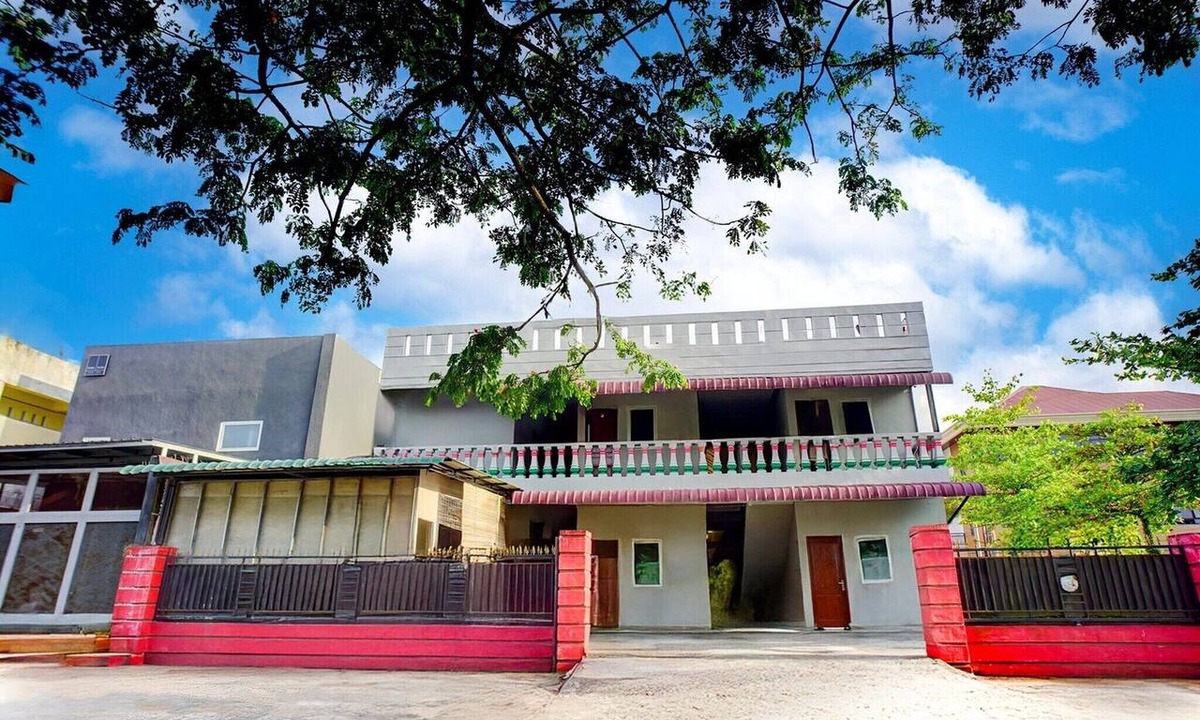 Medan House | Luxury Deluxe DBL Retreat W/Free WiFi and Parking