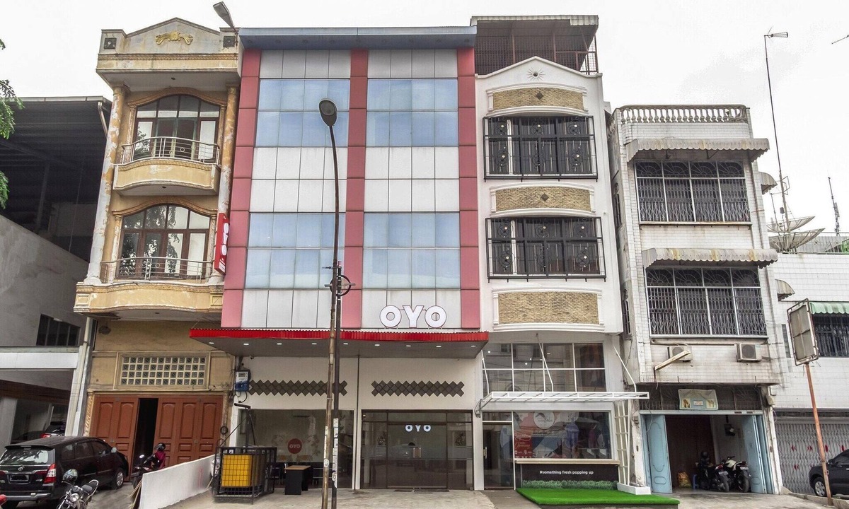 Medan House | Luxury Deluxe DBL Retreat W/Free WiFi and Parking