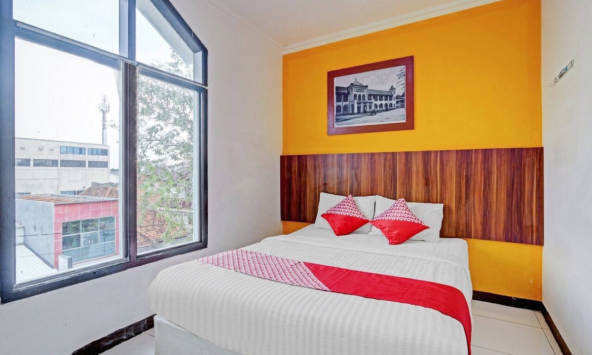 Semarang House | Luxury Twin Stay with Free WiFi and Parking
