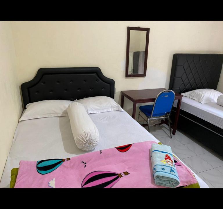 Bajawa House | Mawar Bed and Breakfast