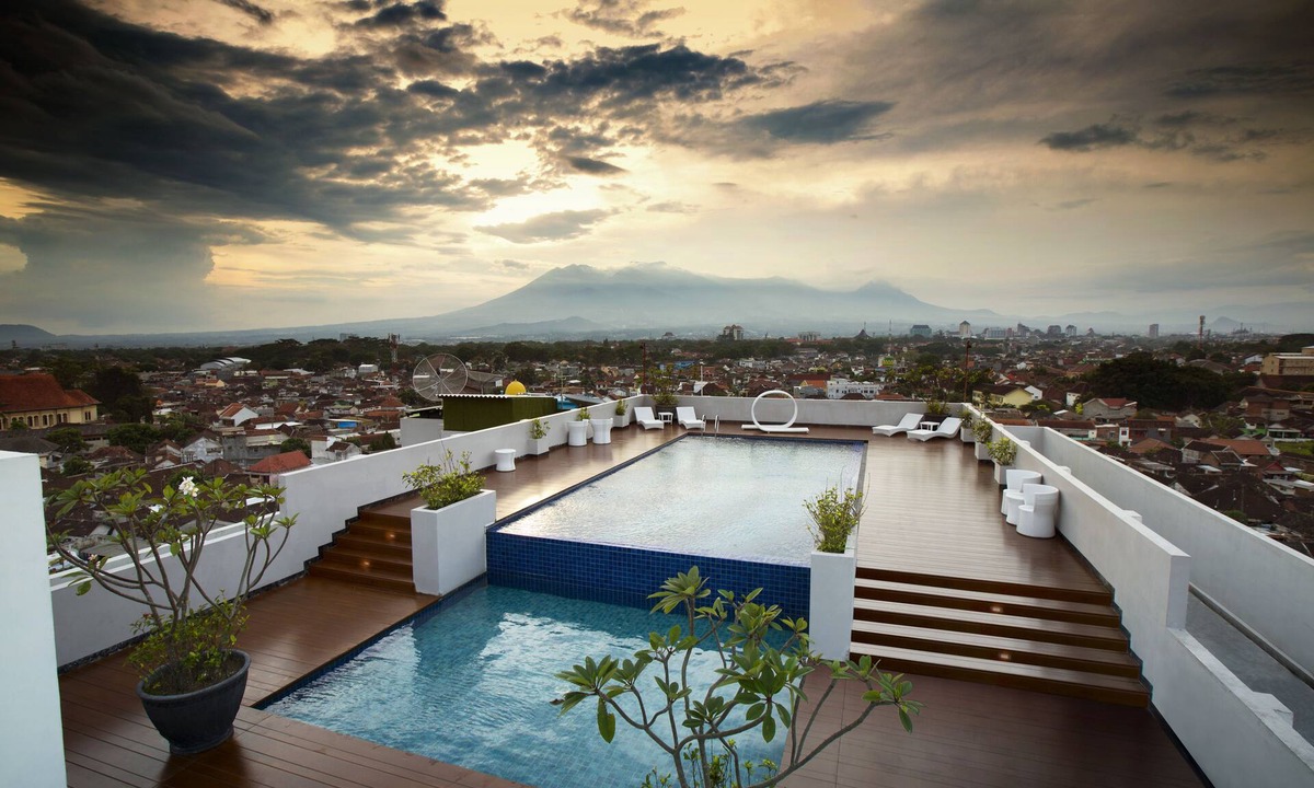 Klojen Hotel | Maxone Hotels at Malang
