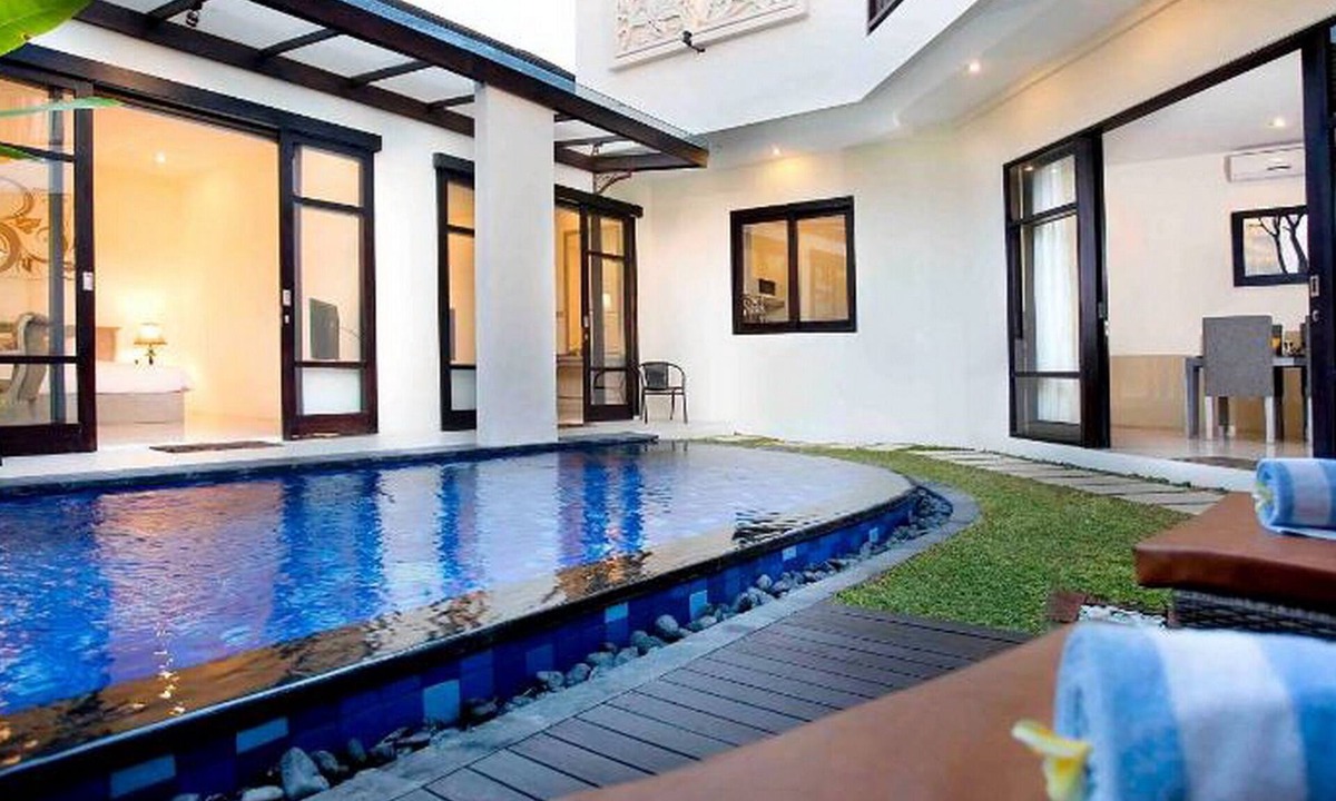 Raya Kuta Villa | Modern 2BR Villa! - W/Private Swimming Pool & Floating Brekkie Available!