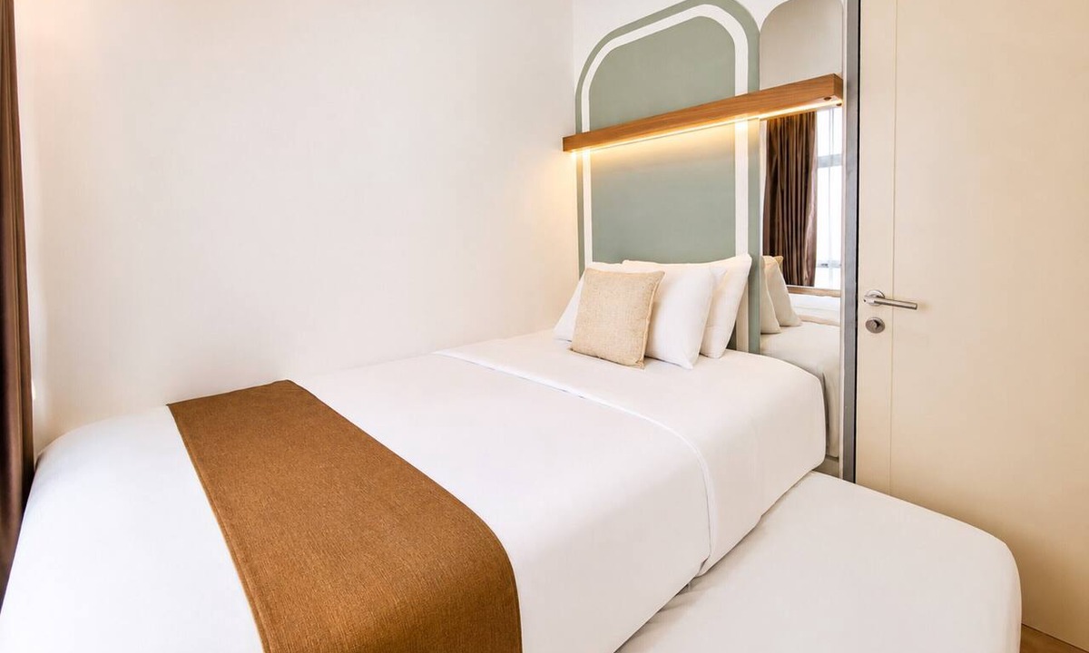 Tangerang Apartment | Modern 3Br Apartment With Chic Style At M-Town Residence