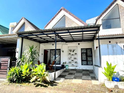Dinoyo Villa | MP Villa Ardmore A17 Malang