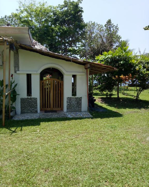 Laha Villa | Namahatu Private Beach Villa