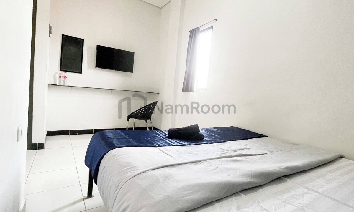 Duren Sawit Hotel | NamRoom at Kalimalang