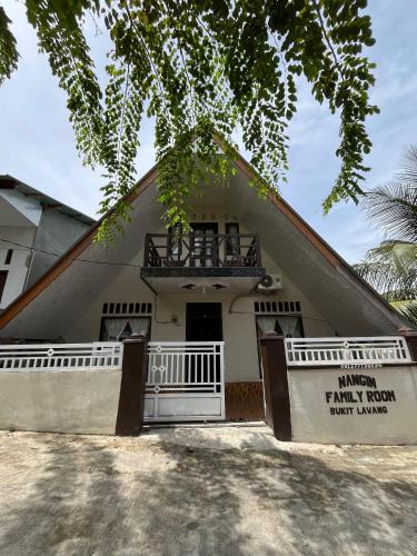 Bukit Lawang Hotel | NANGIN VILLA's & HOTEL - BUKIT LAWANG