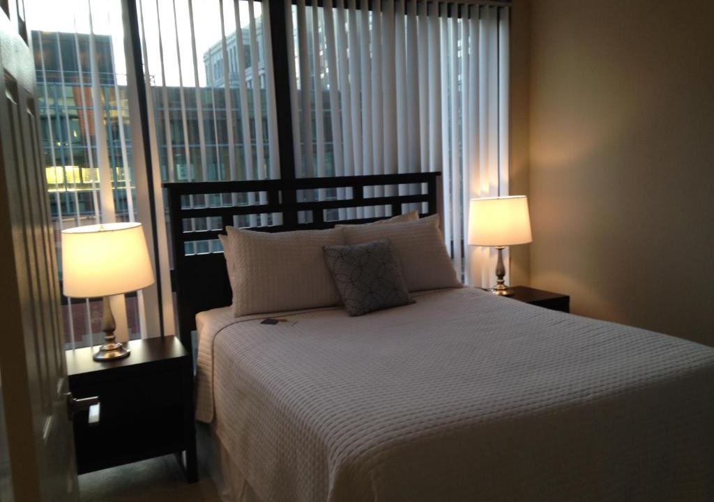 Radnor - Fort Myer Heights Apartment | National at Courthouse