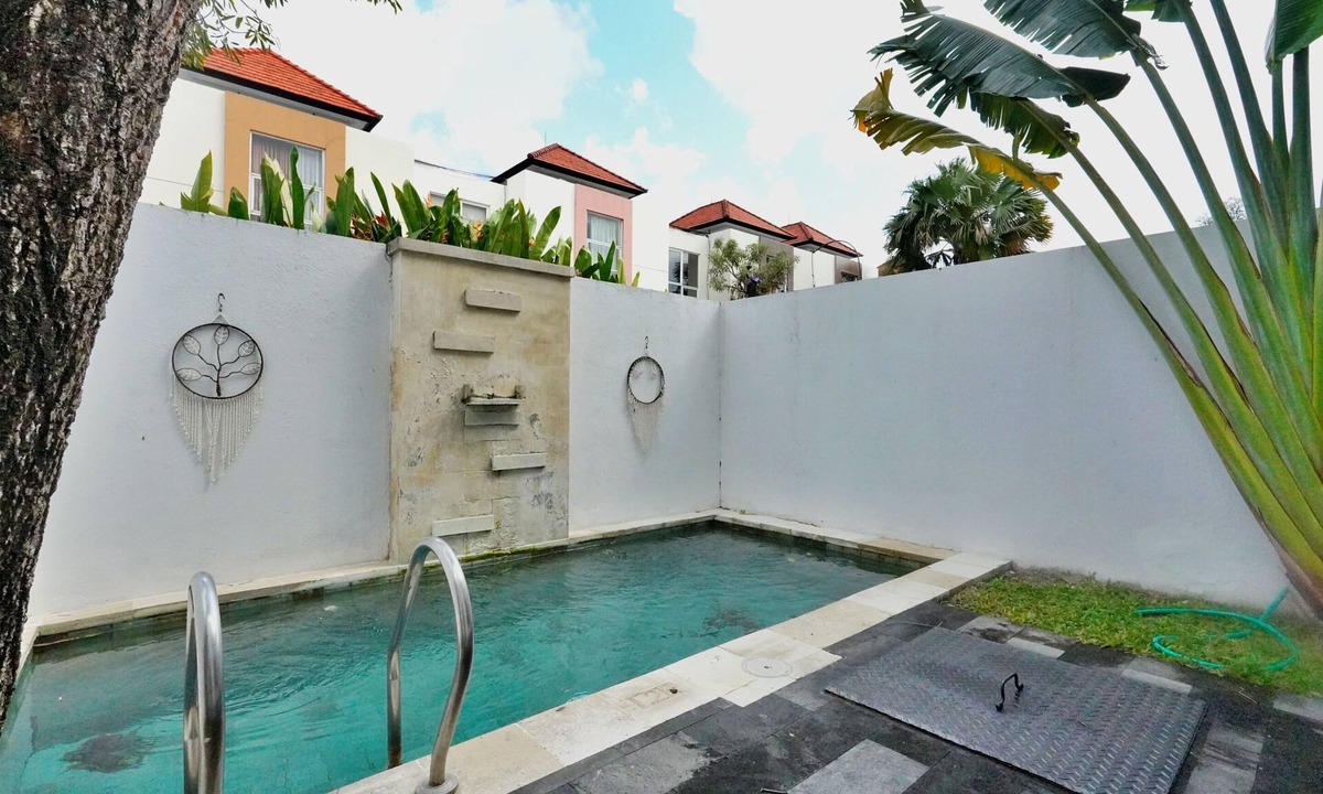 Kerobokan Villa | Nur Villa, 2 Bedroom Villa Seminyak/Petitenget