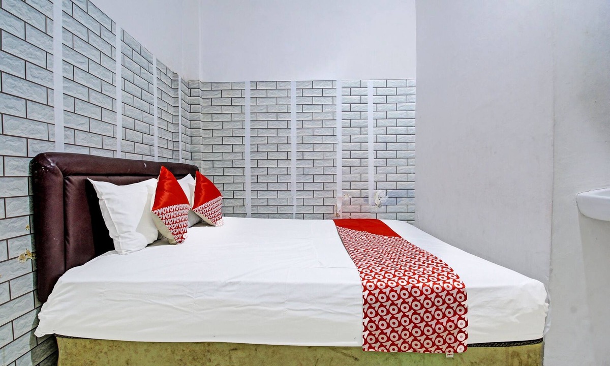 Pare Hotel | OYO 3012 Coupis Guesthouse Syariah