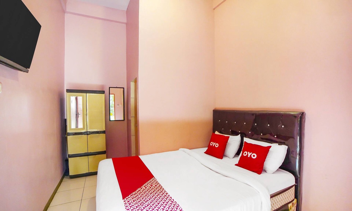 Medan Hotel | OYO 91234 Aladinmar 2