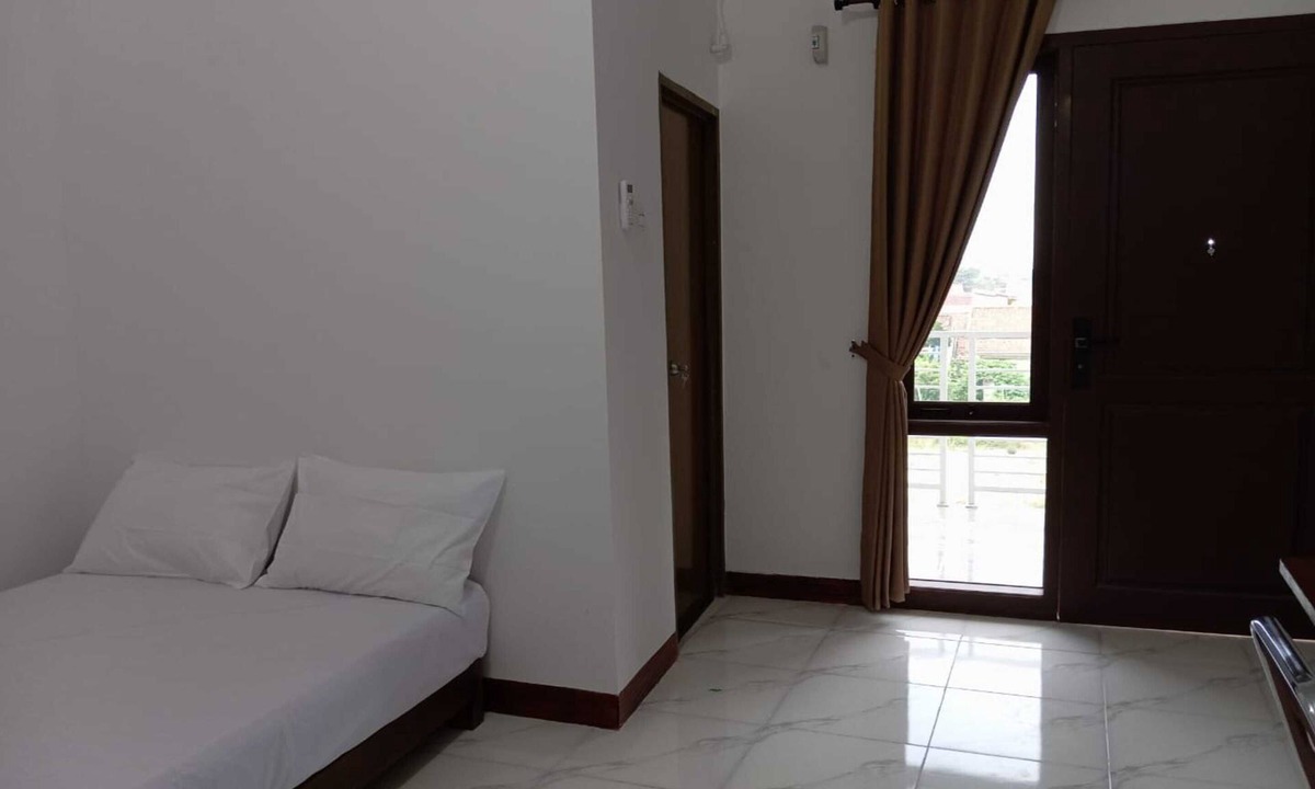 Rajabasa Hotel | OYO 94070 The Cozzy Exclusive Syariah