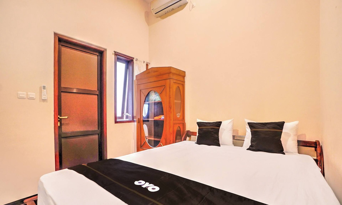 Malang Hotel | OYO 94769 Griya Djati Syariah 2