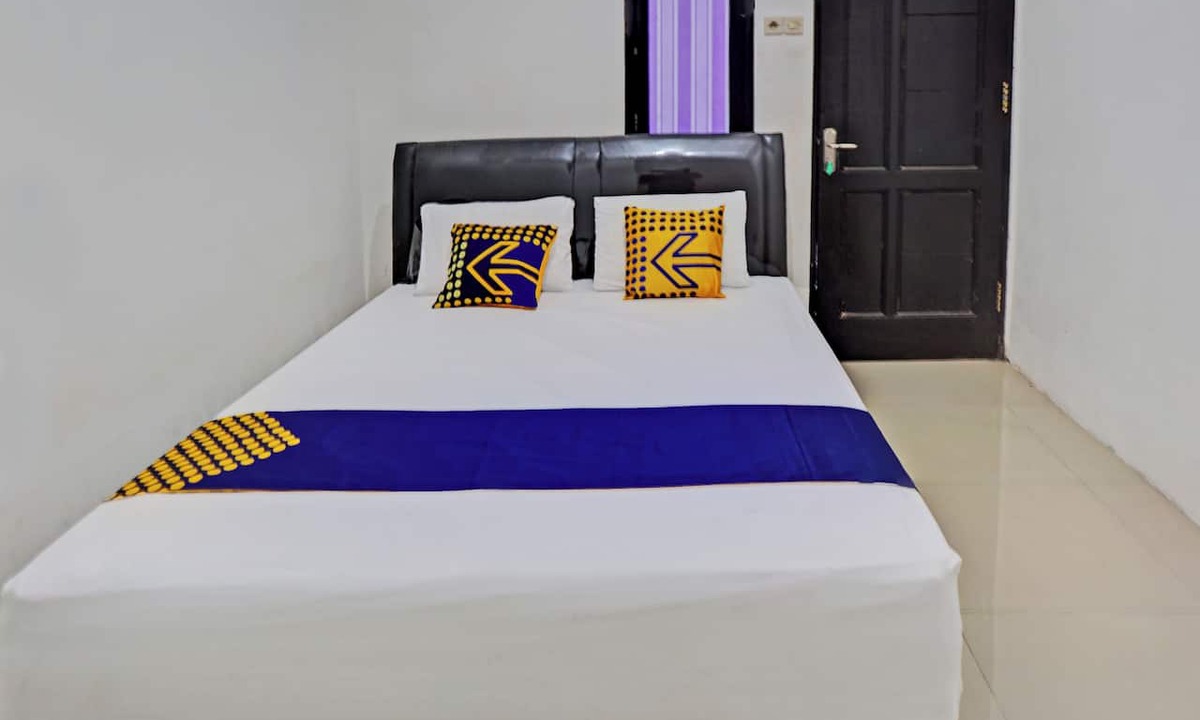 Paciran Hotel | OYO Life 93075 Nova Jaya 2 Homestay Syariah