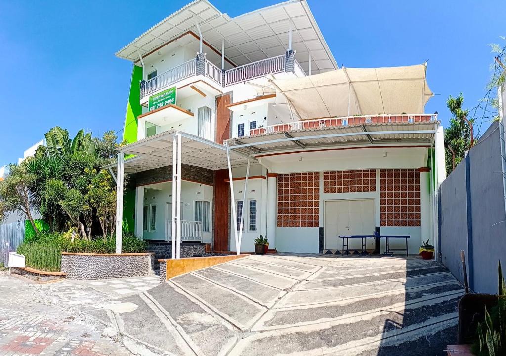 Ngaglik House | Permata Villa II