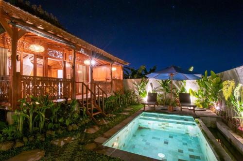 Tua Bed & Breakfast | Pondok Langkih Retreat