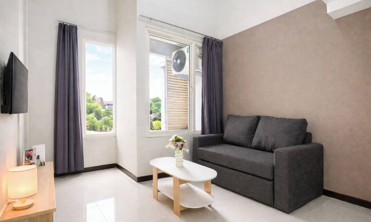 Jakarta Apartment | Practical Loft Studio At Nifarro Park Apartment