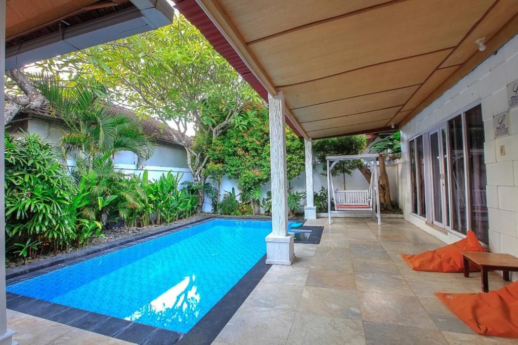 Raya Kuta Villa | Privat Pool villa at kuta