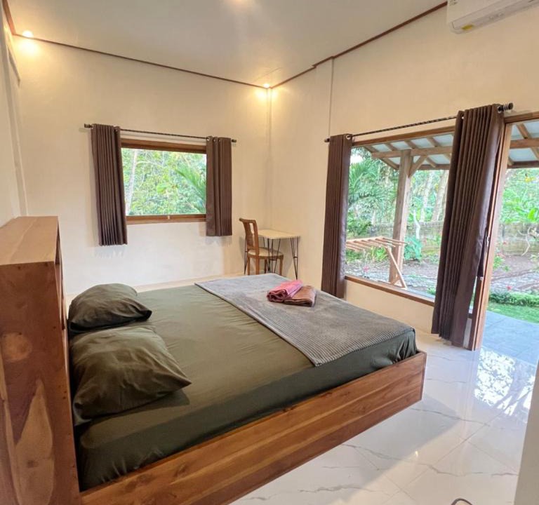 Pekutatan House | Private RIVER HOUSE