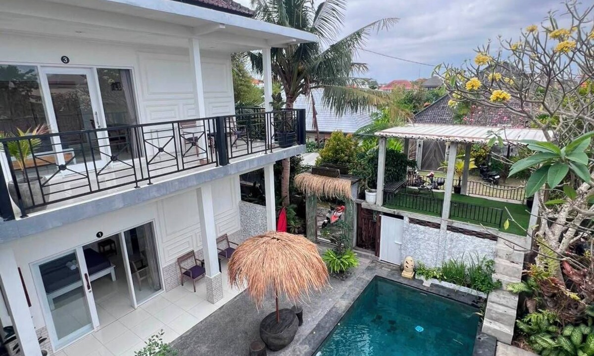 Berawa Hotel | private room with bigger size room, near central canggu, 10minute to the beach