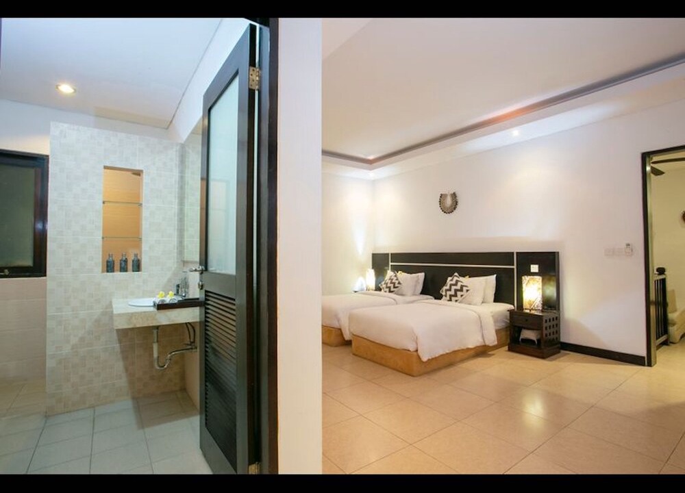 Dewi Sri Villa | Racca Villa 2 Bedroom in border line Seminyak , Legian
