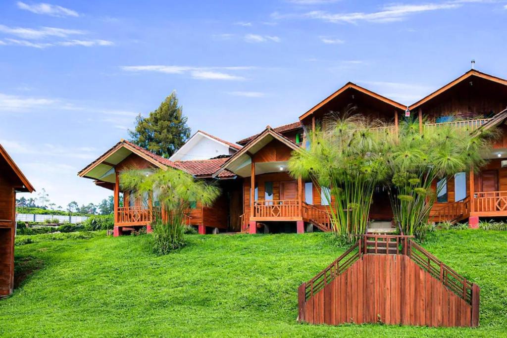 Pangalengan Hotel | RB Cottage Resort By ARBA