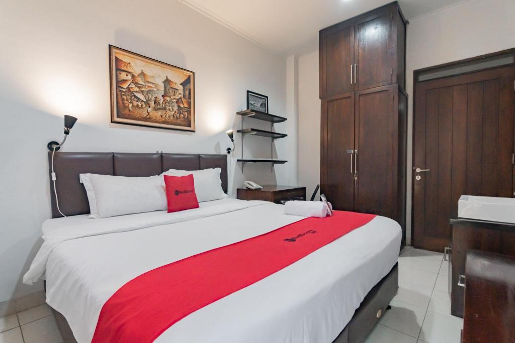 Dago House | RedDoorz at Dago Asri 3