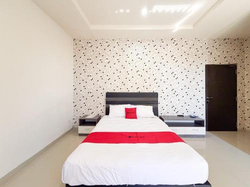 Kupang Hotel | RedDoorz at Harvest Hotel Lippo Mall Kupang