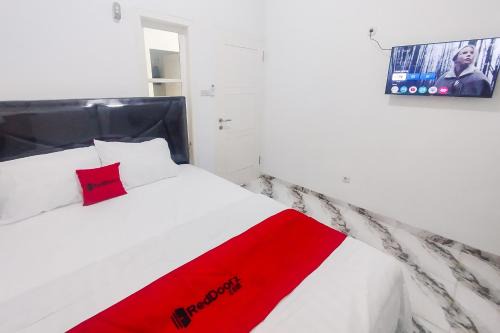 Rajabasa Hotel | RedDoorz at Jalan Terusan Ryacudu near Exit Tol Kotabaru Lampung