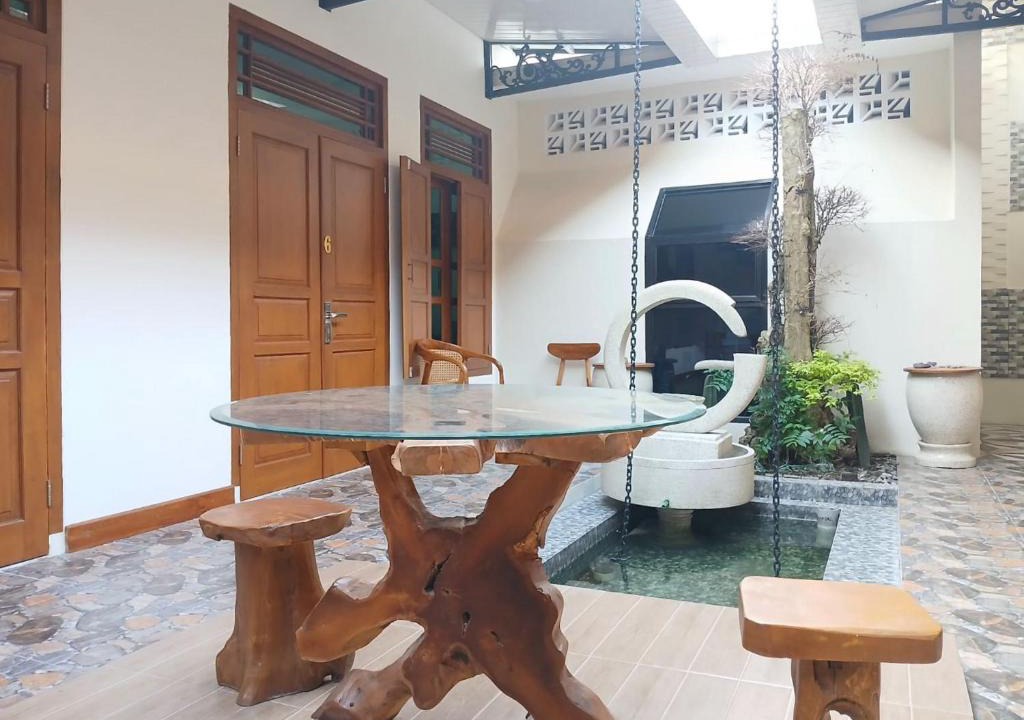 Klaten Selatan Hotel | RedDoorz at Ndalem Eyyang Syariah Stasiun Klaten
