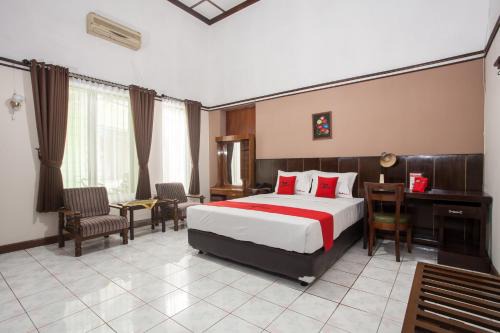 Kauman House | RedDoorz near Balai Kota Malang