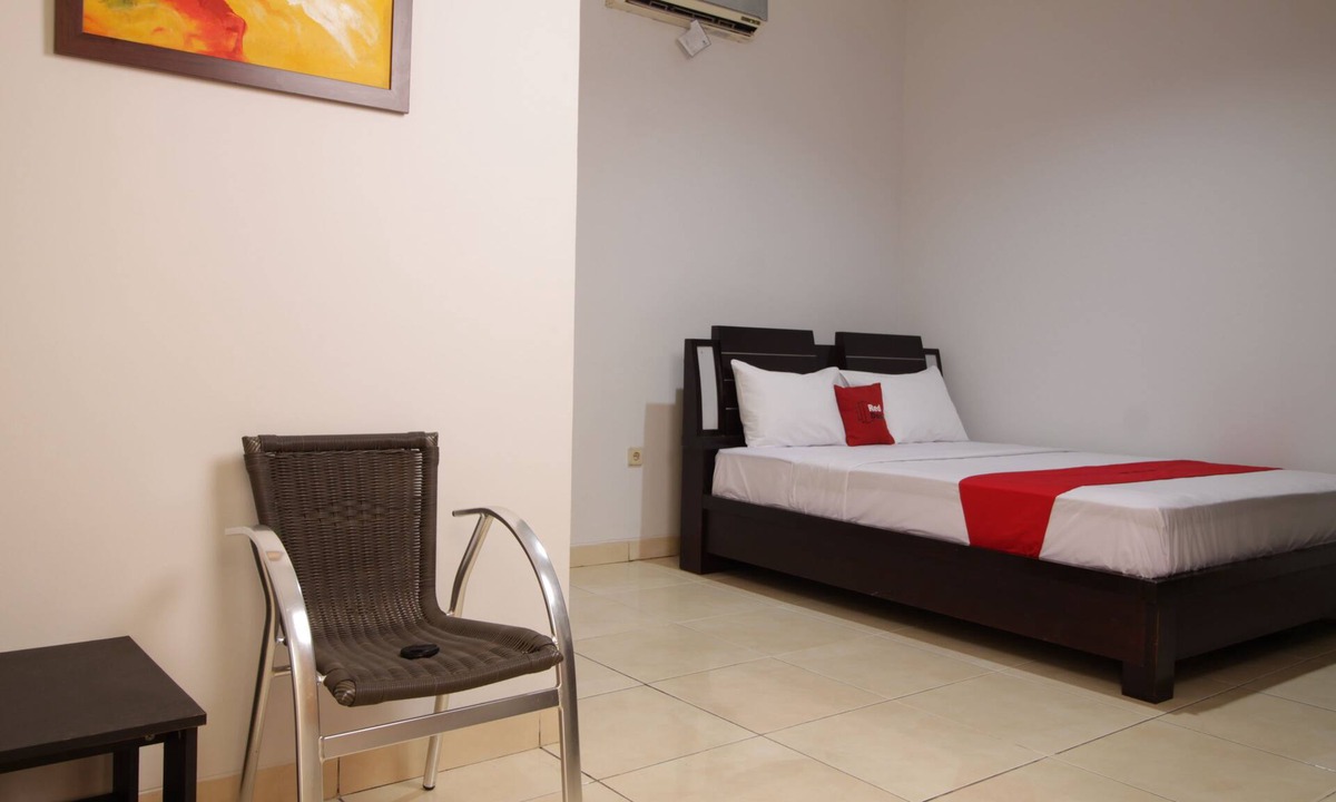 Cipete Selatan House | RedDoorz @ Pangeran Antasari 2