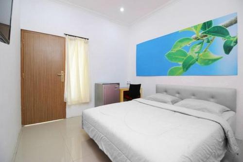 Padang Hotel | RedDoorz Plus Syariah at Polamas Andalas