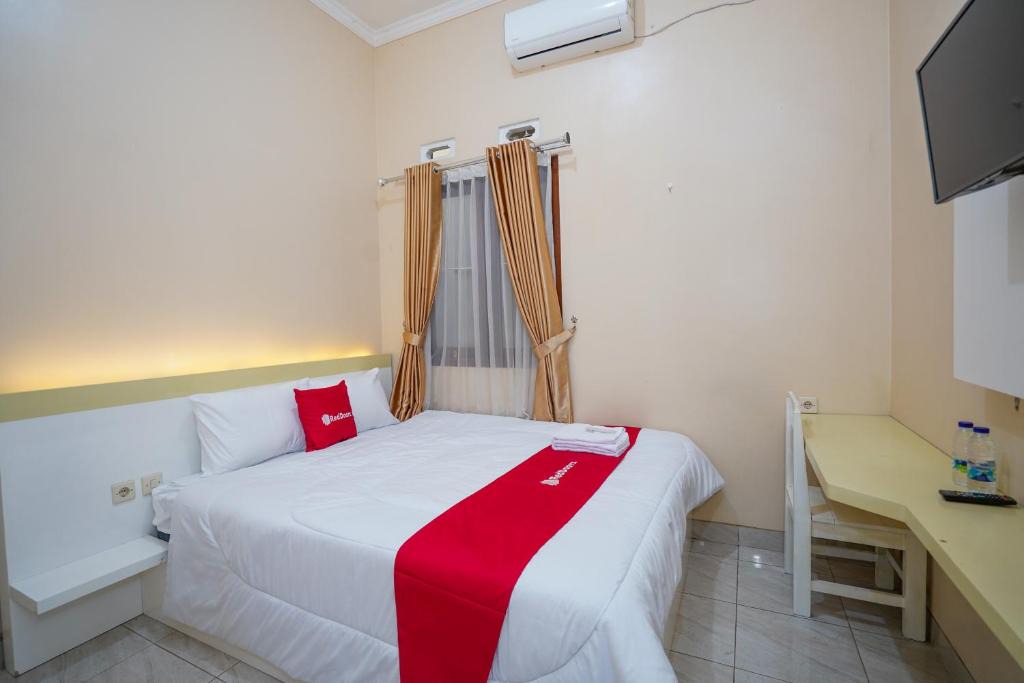 Yogyakarta House | RedDoorz Syariah at Homestay Attin Tugu Jogja