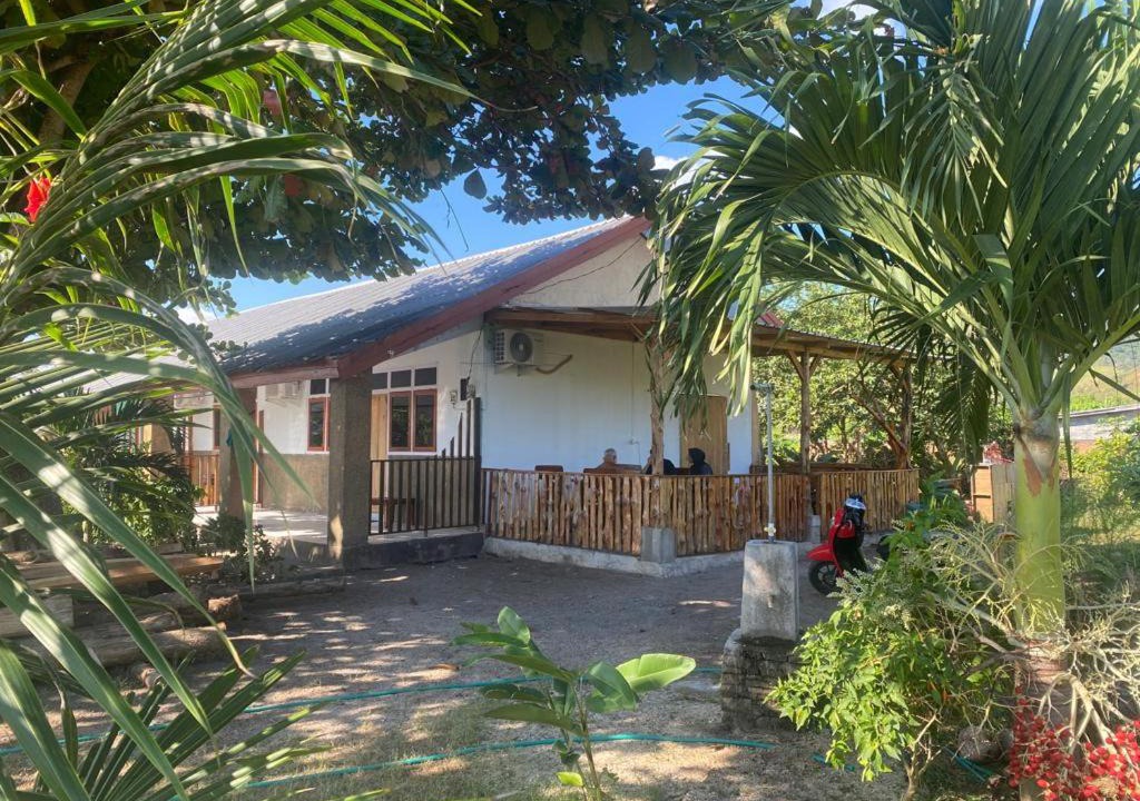 Hu'u House | Rocky Homestay Lakey