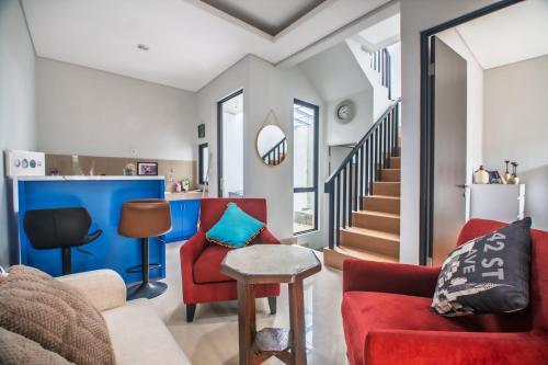 Parung House | Rumah Rojana - Stay Modern & Nyaman dengan 3 Kamar Tidur