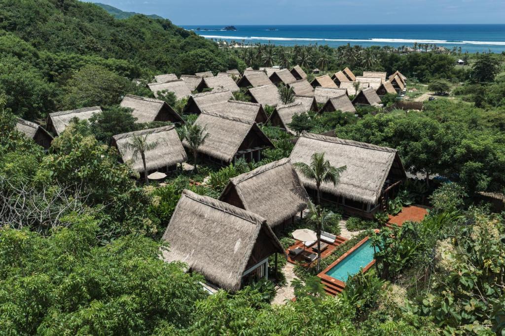 Praya Barat Resort | Seaside Collective by Tampah Hills