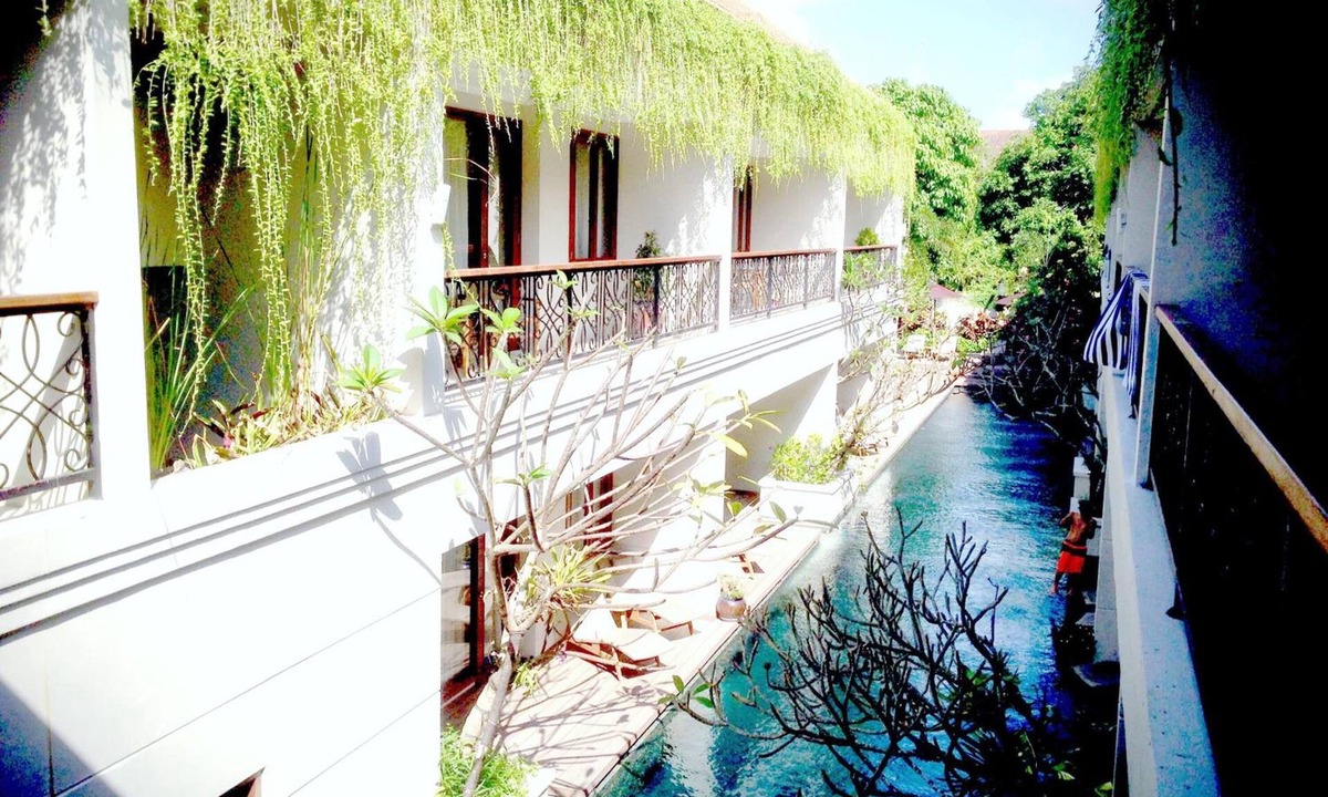 Sunset Road Hotel | Seminyak Lagoon All Suites Hotel