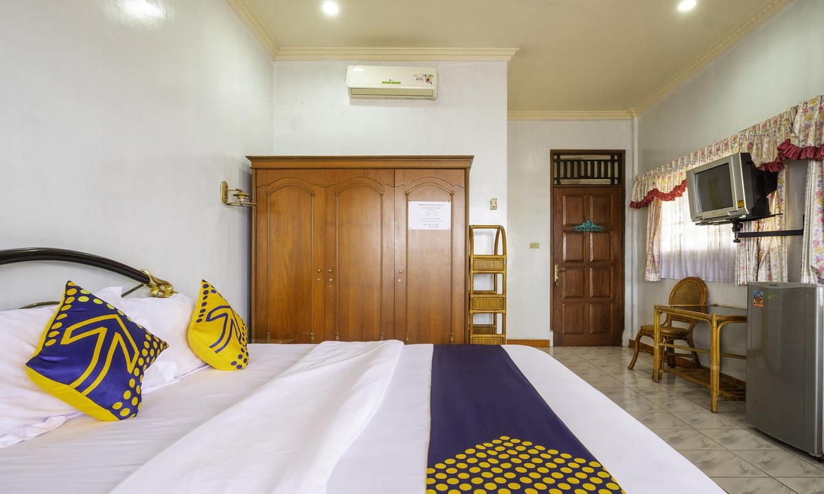 Pelabuhan Ratu Hotel | SPOT ON 1896 Hotel Mahkota Pantai